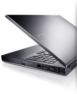 Dell Precision M6500 otevreny